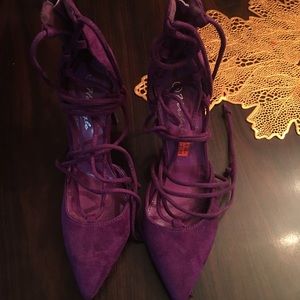 Lace up purple pumps
